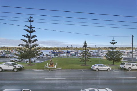 Bellevue On The Lakes - Northern Rivers Accommodation 1