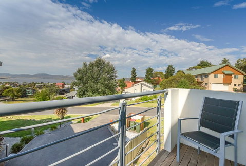 Beloka Close - Modern, Spacious, And Pet Friendly Accommodation - Northern Rivers Accommodation 0