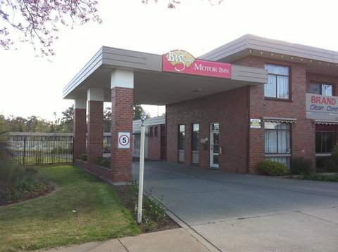 Big Valley Lakeside Paradise Motor Inn - Northern Rivers Accommodation 0