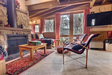 Bindi - Alpine Getaways's Chalet At Tower Rd - Northern Rivers Accommodation 2