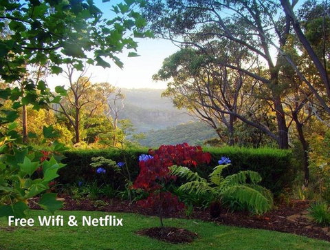 Black Cockatoo Retreat - Northern Rivers Accommodation 0