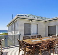 Blue Horizon - beachfront with fireplace - Northern Rivers Accommodation