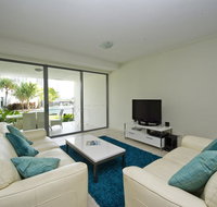 Blue on Blue Apartment 812 - Northern Rivers Accommodation