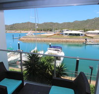 Blue on Blue Studio Room 1222 - Northern Rivers Accommodation