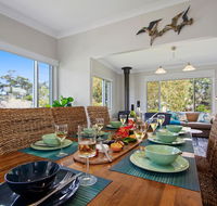 Blue Waters Cottage - 120m to Jervis Bay - Northern Rivers Accommodation