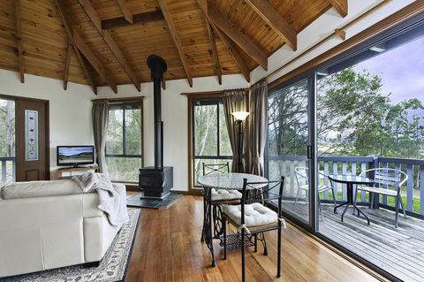 Bluegums Cabins - Northern Rivers Accommodation 2