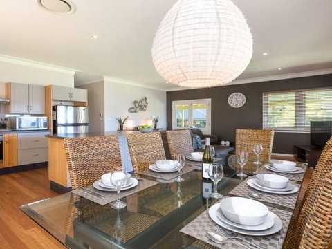 Bluewater - Riverfront Location With Water Views - Northern Rivers Accommodation 3