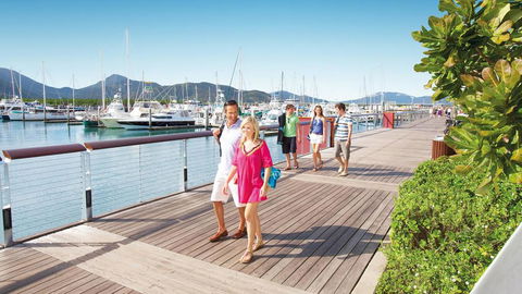 Boatel Cairns - Northern Rivers Accommodation 1
