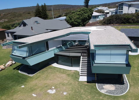 Boathouse - Nearly In The Water And Wonderful Views - Northern Rivers Accommodation 1