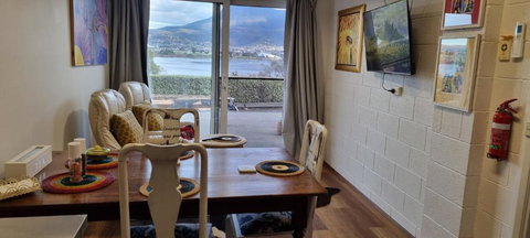 Waterfront Abode - 2 Bedrooms - Northern Rivers Accommodation 2