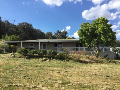 Yackandandah Farm Homestead - Northern Rivers Accommodation 1