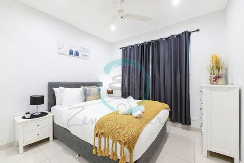 ZEN Central Bliss 2BR Holiday Retreat In The CBD - Northern Rivers Accommodation 2