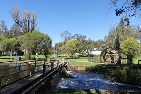 Private, Luxury Pinnacles Tour: Stargazing, Sand-boarding & Sightseeing - Northern Rivers Accommodation 2