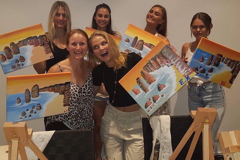 Friday Night 2 For 1 Paint And Sip Art Sessions - Northern Rivers Accommodation 1