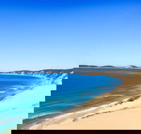Kayak with Dolphins and 4WD Great Beach Drive Day Trip from Noosa - Northern Rivers Accommodation