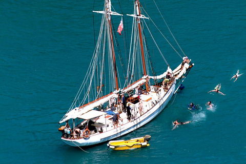 Whitehaven Beach Sailing And Snorkeling Cruise - Northern Rivers Accommodation 3