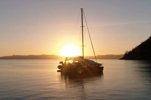 2-Night Whitsunday Islands All-Inclusive Sailing Tour From Airlie Beach - Northern Rivers Accommodation 0