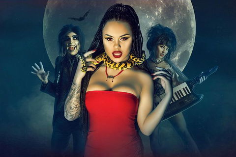 Dracula's Cabaret - Gold Coast - Northern Rivers Accommodation 2