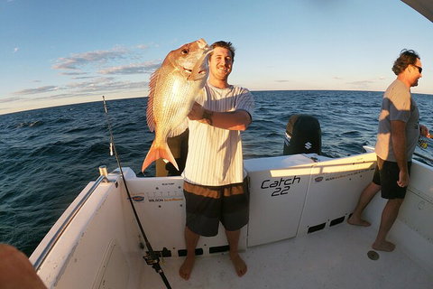 3/4 Day 7 Hour Offshore Fishing Charter - Northern Rivers Accommodation 3