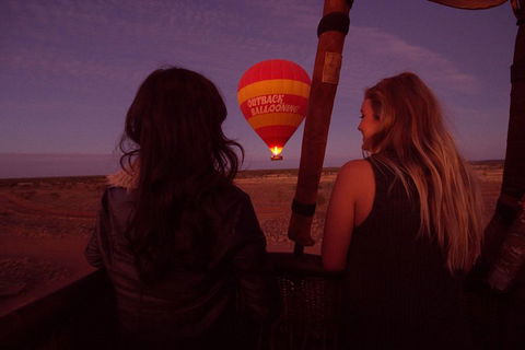 Early Morning Ballooning In Alice Springs - Northern Rivers Accommodation 1