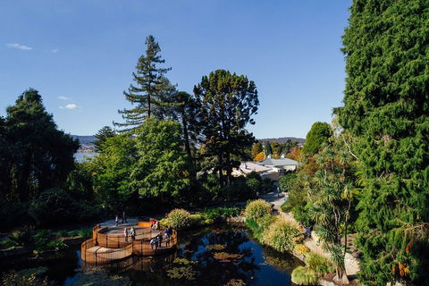 Private Royal Tasmanian Botanical Gardens Walking Tour - Northern Rivers Accommodation 3