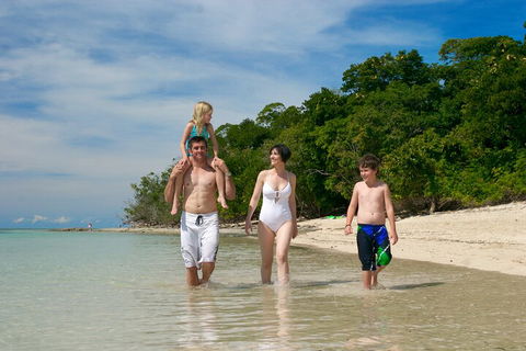 Fly To Green Island - Cruise Return - Northern Rivers Accommodation 5