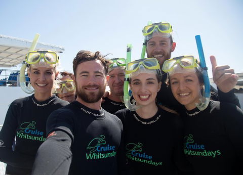 Great Barrier Reef Day Cruise To Reefworld - Northern Rivers Accommodation 4