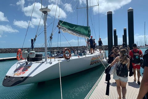 2-Night Whitsundays Sailing Cruise Incl. Whitehaven Beach & Great Barrier Reef - Northern Rivers Accommodation 0
