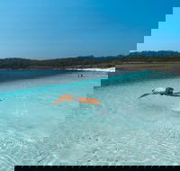 Lake McKenzie Full-Day Tour with Lunch from Hervey Bay - Northern Rivers Accommodation