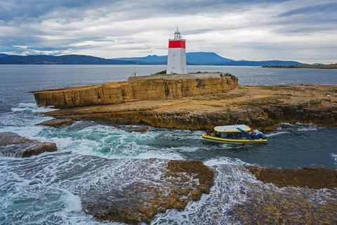 Hobart Sightseeing Cruise Including Iron Pot Lighthouse - Northern Rivers Accommodation 5