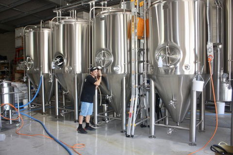 Hipster Sipster Brewery And Distillery Tour - Northern Rivers Accommodation 1